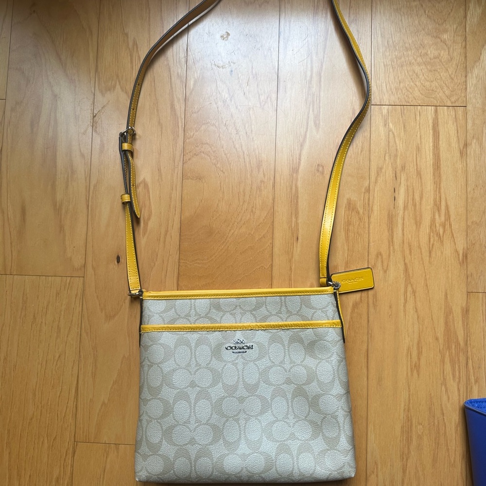 Coach monogram yellow shoulder/crossbody bag